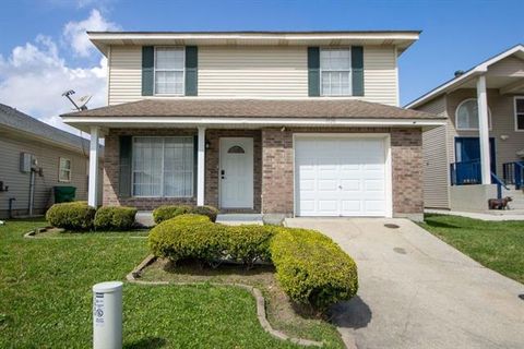 Photo of 1928 Lac La Belle Drive Dr, Harvey, LA 70058 (MLS # NO2546475)