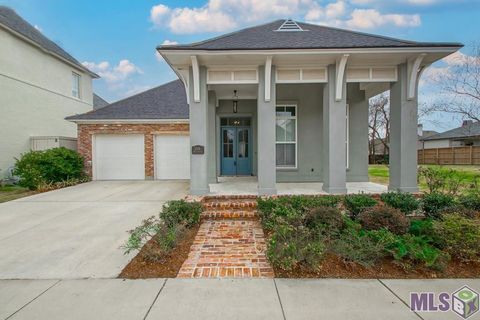 Photo of 2108 Deaux Parc Dr Dr, Baton Rouge, LA 70808 (MLS # BR2026002493)