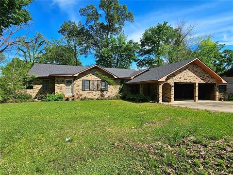 Photo of 622 N Preston Street, Marksville, LA 71351 (MLS # CN2551650)