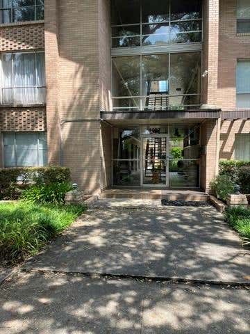 Photo of 4007 St Charles Avenue Ave #208, New Orleans, LA 70115 (MLS # NO2574202)