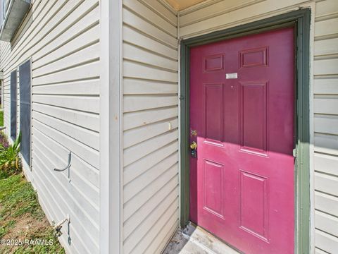 Photo of 201 High Meadows Boulevard #123, Lafayette, LA 70507 (MLS # 2500004906) Photo of 201 High Meadows Boulevard #123, Lafayette, LA 70507 (MLS # 2500004906)