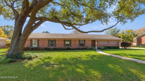 Photo of 101 Alonda Drive, Lafayette, LA 70503 (MLS # 2500006384)