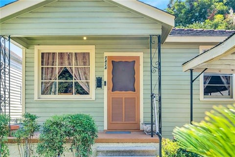 Photo of 7424 Hurst Street ST, New Orleans, LA 70118 (MLS # NO2572660)