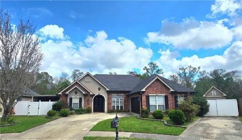 Photo of 4857 Mill Grove Lane Ln, Marrero, LA 70072 (MLS # NO2547967)
