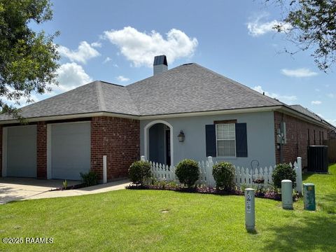 Photo of 101 Asphodel Court, Lafayette, LA 70503 (MLS # 2500000734) Photo of 101 Asphodel Court, Lafayette, LA 70503 (MLS # 2500000734)