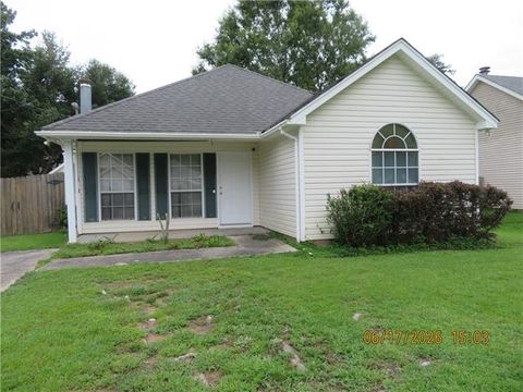 Photo of 70220 8th Street St, Covington, LA 70433 (MLS # NO2563540)