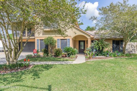Photo of 102 Longwood Drive, Lafayette, LA 70508 (MLS # 2600002765)