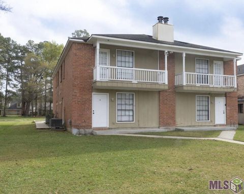 Photo of 3515 Yorkfield Dr Dr, Baton Rouge, LA 70816 (MLS # BR2026006271)