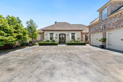 Photo of 105 Shinnecock Hills Drive, Broussard, LA 70518 (MLS # 25000958)