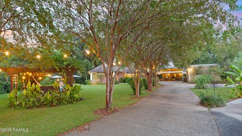 Photo of 128 Oak Drive, Breaux Bridge, LA 70517 (MLS # 2600007952)