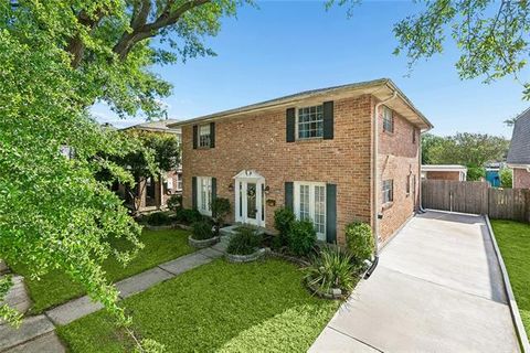 Photo of 3605 Wanda Lynn Drive Dr, Metairie, LA 70002 (MLS # NO2550958)