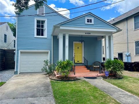 Photo of 4428 Fontainebleau Drive Dr, New Orleans, LA 70125 (MLS # NO2550038)