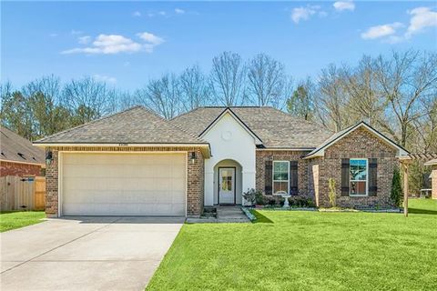 Photo of 39301 Franklin Street St, Ponchatoula, LA 70454 (MLS # NO2544950)