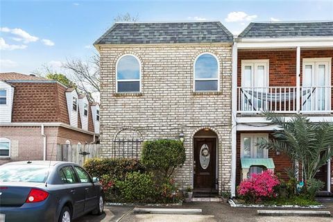 Photo of 4504 Belle Drive Dr #C, Metairie, LA 70006 (MLS # NO2548155)