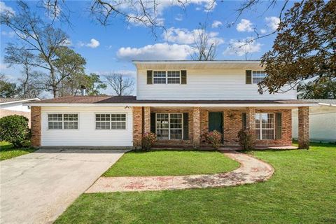 Photo of 110 Fountain Drive Dr, Slidell, LA 70458 (MLS # NO2545370)