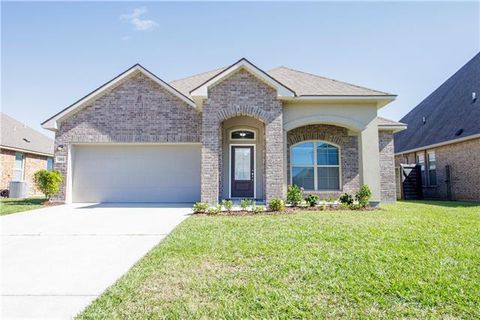 Photo of 253 E Lake Drive Dr, Slidell, LA 70461 (MLS # NO2540955)