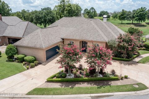Photo of 102 Capilano Lane, Broussard, LA 70518 (MLS # 2500000278)