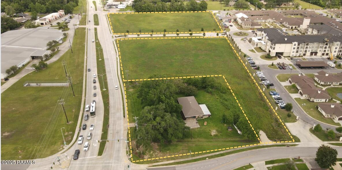 2000 Blk E Verot School Road C