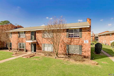 Photo of 1701 Lobdell Ave Ave #38, Baton Rouge, LA 70806 (MLS # BR2026004596)