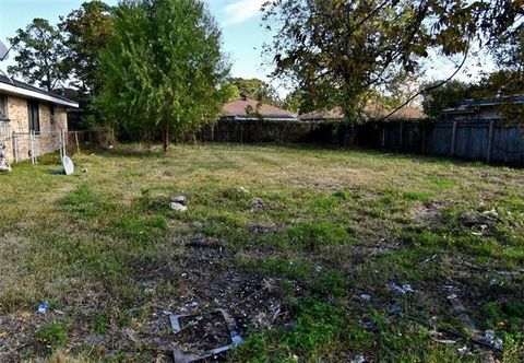 Photo of 1220 Flanders Street St, New Orleans, LA 70114 (MLS # NO2553149)