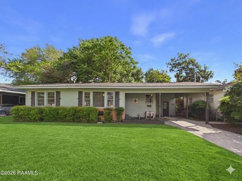 Photo of 510 Saint Thomas Street, Lafayette, LA 70506 (MLS # 2600002743)