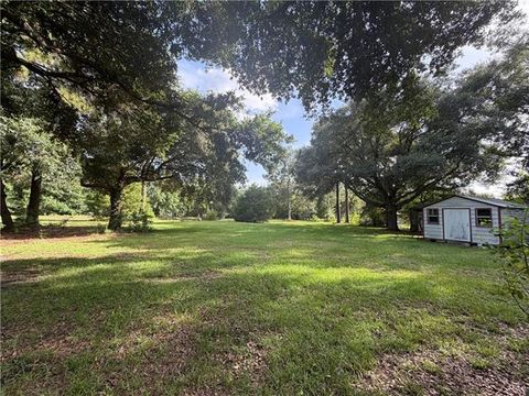 Photo of 318 Yearling Loop LOOP, Pearl River, LA 70452 (MLS # NO2557787)