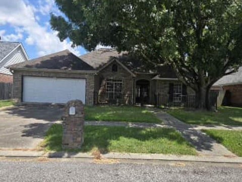 Photo of 109 Fern Hollow HOLW, Lafayette, LA 70592 (MLS # NO2572364)