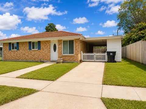 Photo of 2400 Volpe Street DR, Chalmette, LA 70043 (MLS # NO2562257)