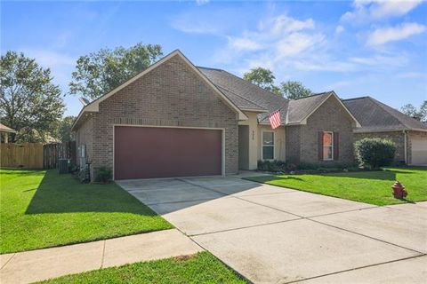 Photo of 420 Oak Branch Drive Dr, Covington, LA 70435 (MLS # NO2558160)