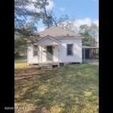 Photo of 403 Ruland Street, Jennings, LA 70546 (MLS # 2500006618)