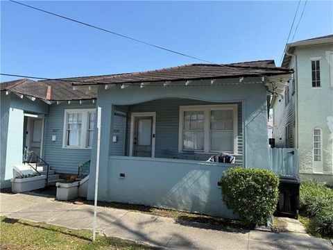Photo of 2125 Audubon Street St, New Orleans, LA 70118 (MLS # NO2539859)
