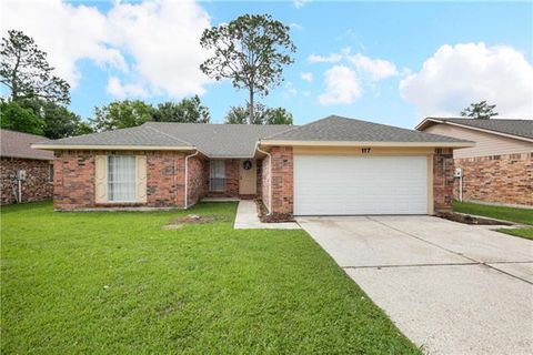 Photo of 117 S Queens Drive DR, Slidell, LA 70458 (MLS # NO2557649)