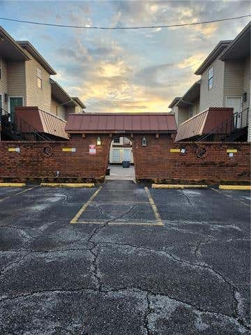 Photo of 2500 Manson Avenue Ave #423, Metairie, LA 70001 (MLS # NO2570625)