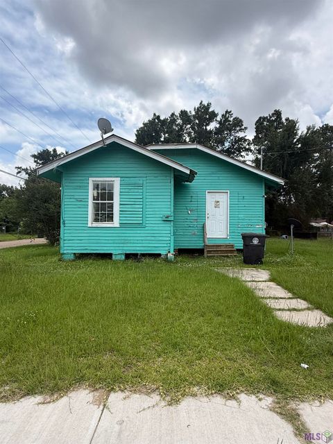 Photo of 2684 Amarillo St ST, Baton Rouge, LA 70805 (MLS # BR2026009272)