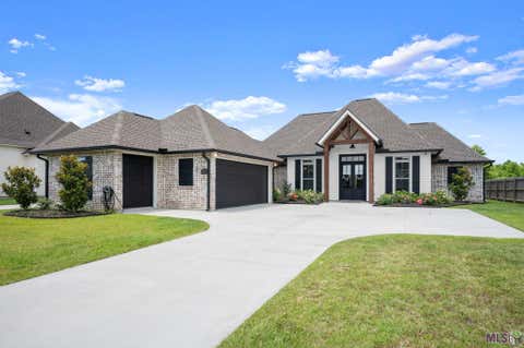Photo of 7303 Lillie Dr Dr, Denham Springs, LA 70706 (MLS # BR2026014996)