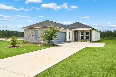 Photo of 75365 Sydney Drive DR, Covington, LA 70435 (MLS # NO2555959)