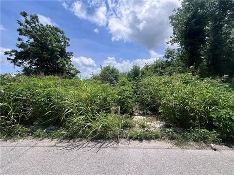 Photo of 2439 Forstall Street St, New Orleans, LA 70117 (MLS # NO2565193)