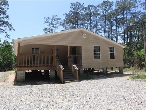 Photo of 27420 Sampson Street, Lacombe, LA 70445 (MLS # NO2555605)