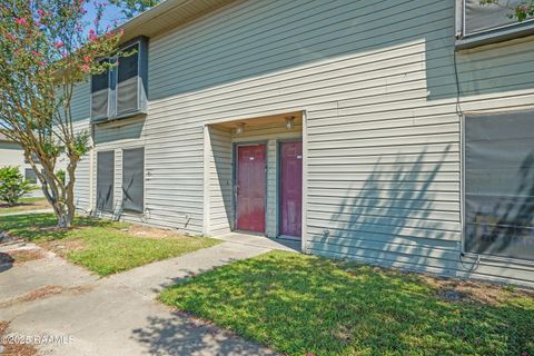 Photo of 155 High Meadows Boulevard #166, Lafayette, LA 70507 (MLS # 2500004354)