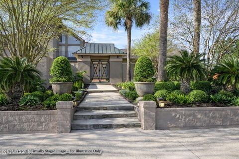 Photo of 101 Hunters Holw Holw, Lafayette, LA 70508 (MLS # 2600000267)