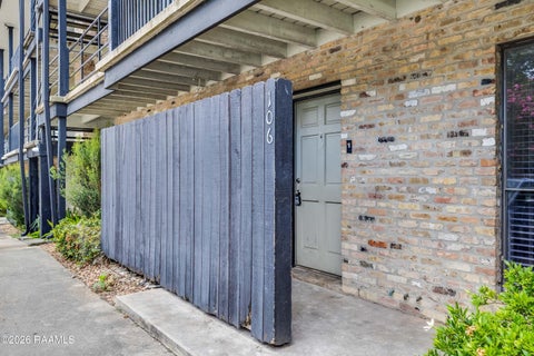 Photo of 701 S College RD #Apt 106, Lafayette, LA 70503 (MLS # 2600008248)