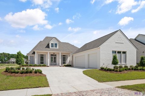 Photo of 18747 Sanctuary Ave Ave, Saint George, LA 70817 (MLS # BR2026007635)
