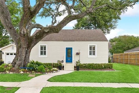 Photo of 234 Labarre Drive Dr, Metairie, LA 70001 (MLS # NO2547212)