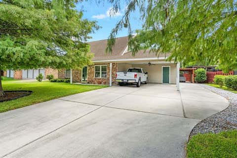 Photo of 131 Fountain Drive DR, Slidell, LA 70458 (MLS # NO2571314)