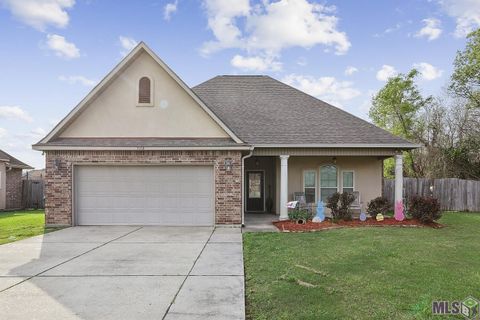 Photo of 7108 Rue St Claire, Addis, LA 70710 (MLS # BR2026004775)