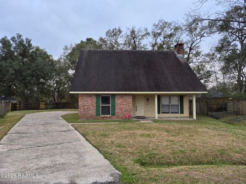 Photo of 107 Kirk Dale Circle, Lafayette, LA 70508 (MLS # 2600000291)