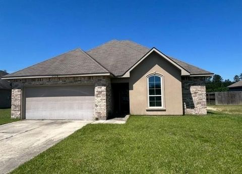 Photo of 25613 Palmwood Court CT, Denham Springs, LA 70726 (MLS # NO2568738)