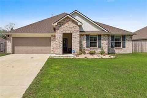 Photo of 40349 Cypress Reserve Boulevard Blvd, Ponchatoula, LA 70454 (MLS # NO2552293)