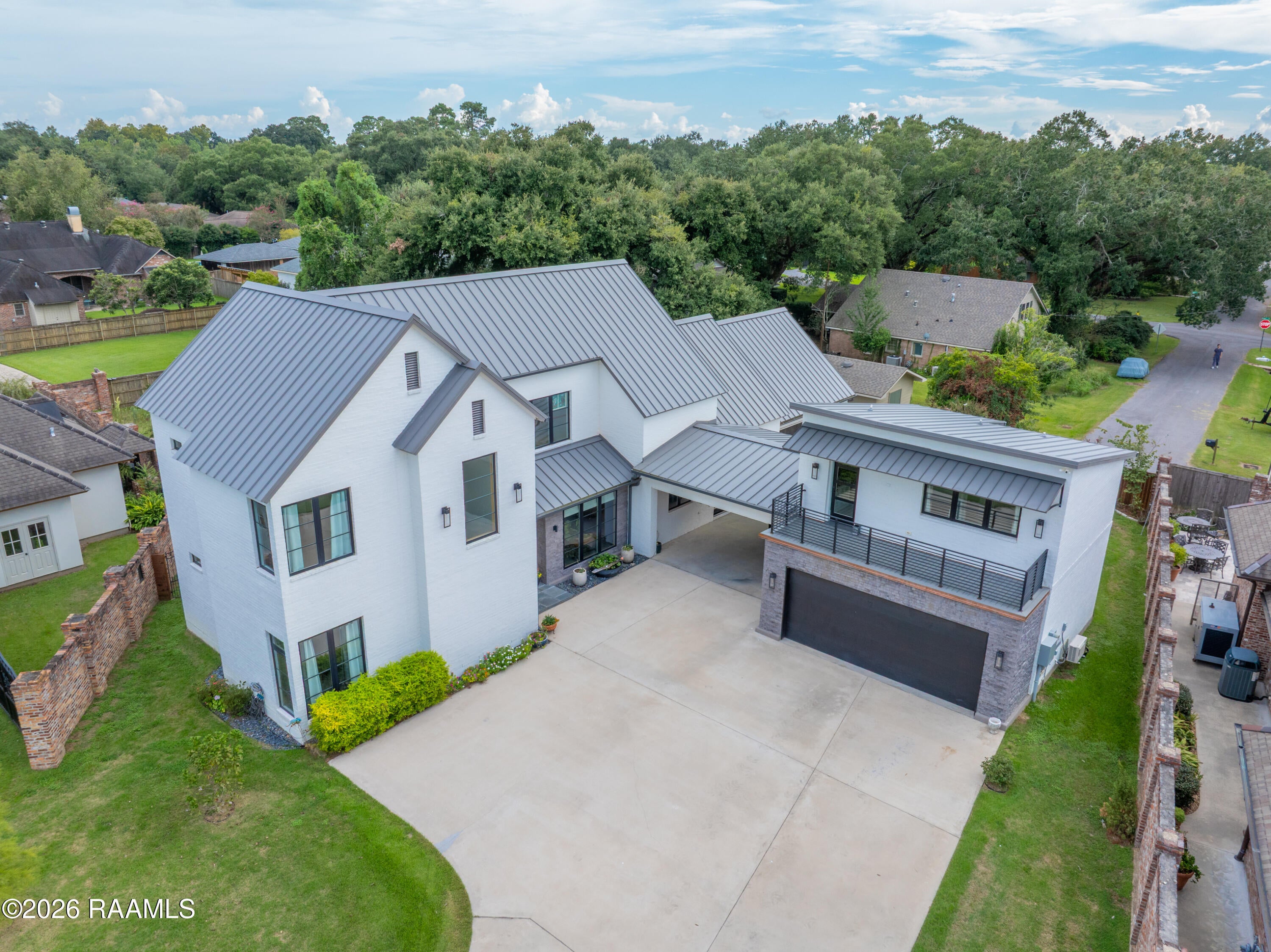 115 Avallach Drive