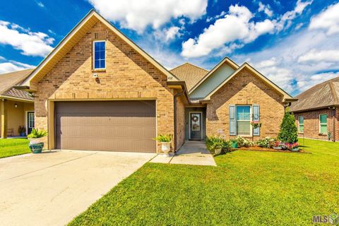 Photo of 408 Pond Dr Dr, Thibodaux, LA 70301 (MLS # BY2026010186)